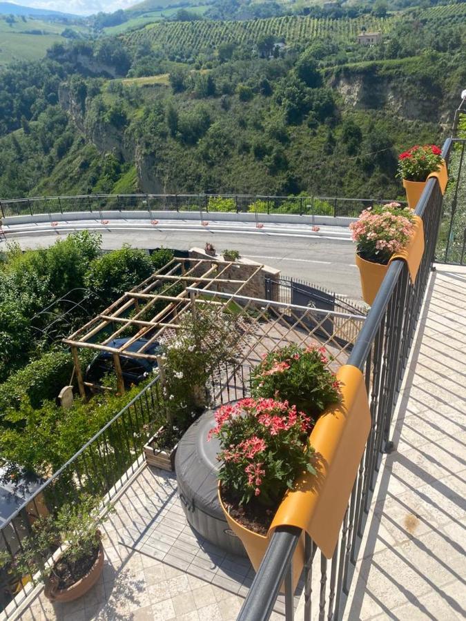 مبيت وإفطار أوفيدا La Casa Delle Api المظهر الخارجي الصورة