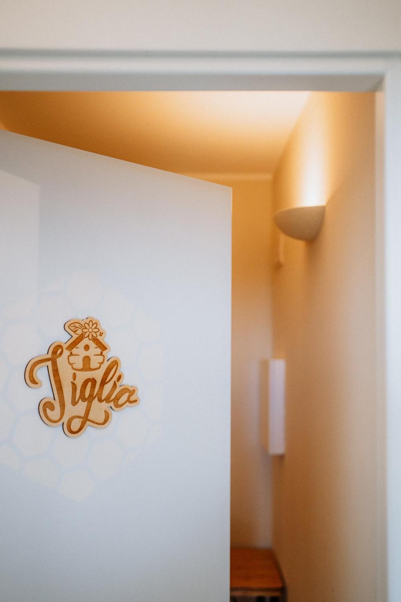 مبيت وإفطار أوفيدا La Casa Delle Api المظهر الخارجي الصورة